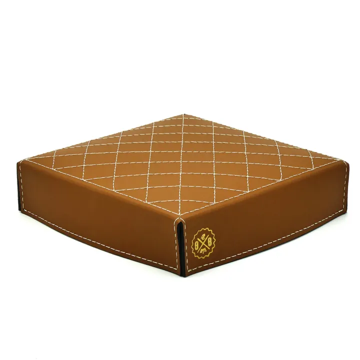 Visual SOFT PIN TRAY IN SMOOTH LEATHER WITH DIAMOND QUILTING