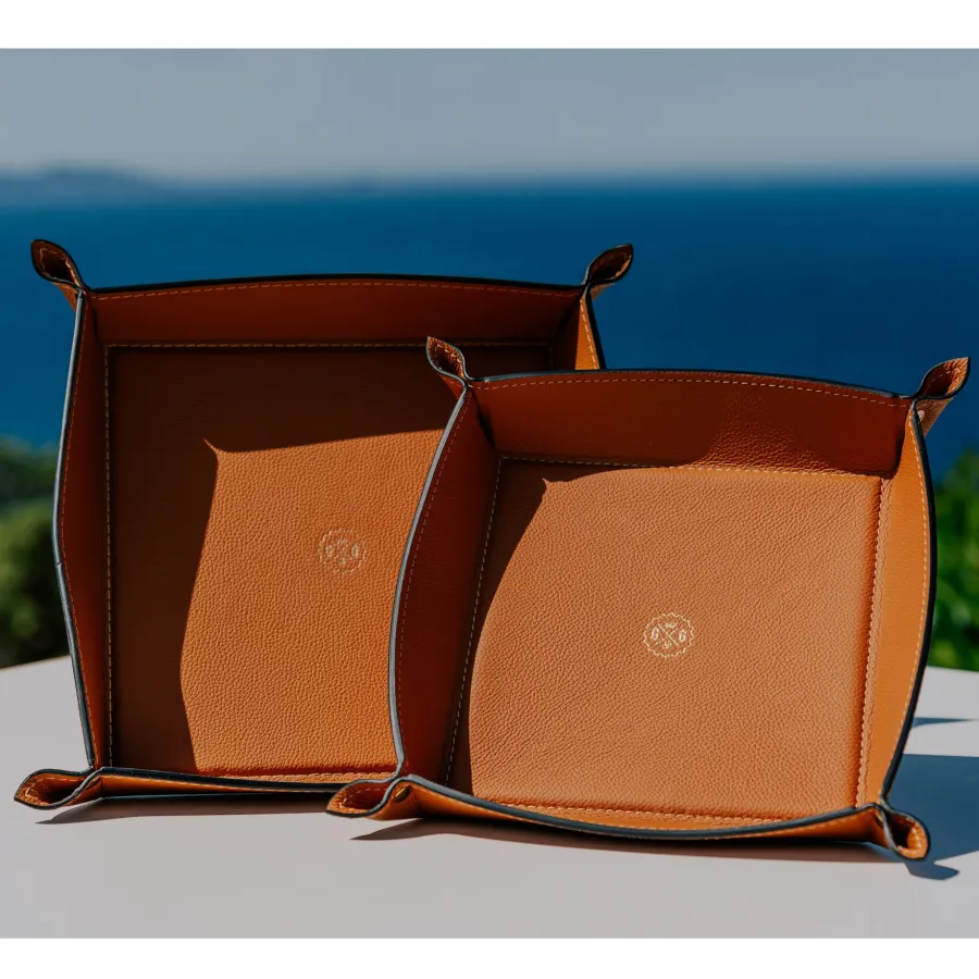 Visual LEATHER VALET TRAY WITH EYELETS