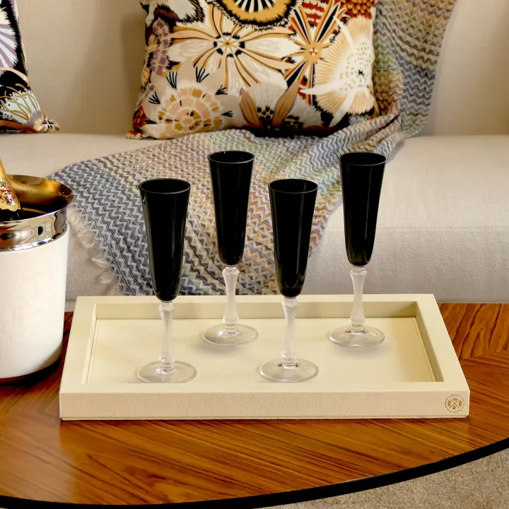 Visual RECTANGULAR TRAY COVERED IN GRAINED LEATHER