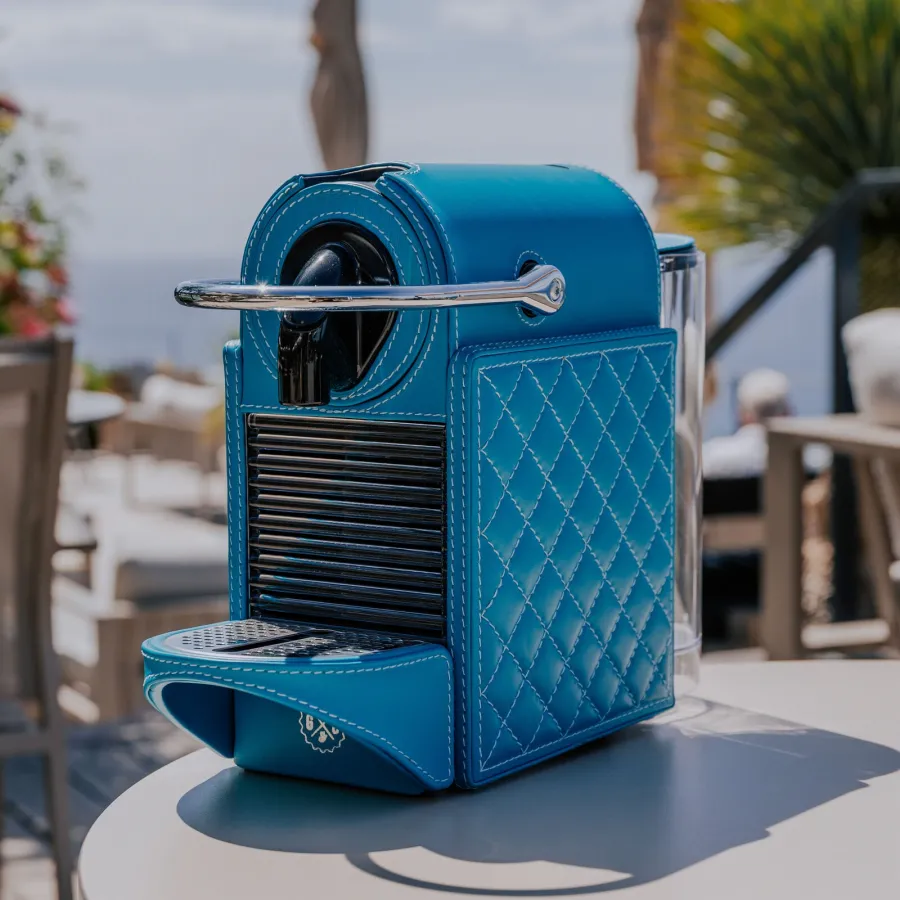 Visual COFFE MACHINE NESPRESSO COVERED IN LEATHER