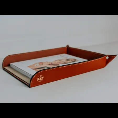 BANNETTE A COURRIER